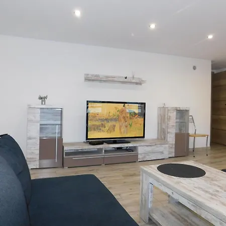 Baza Wypadowa 3 Kwatera prywatna Leśna