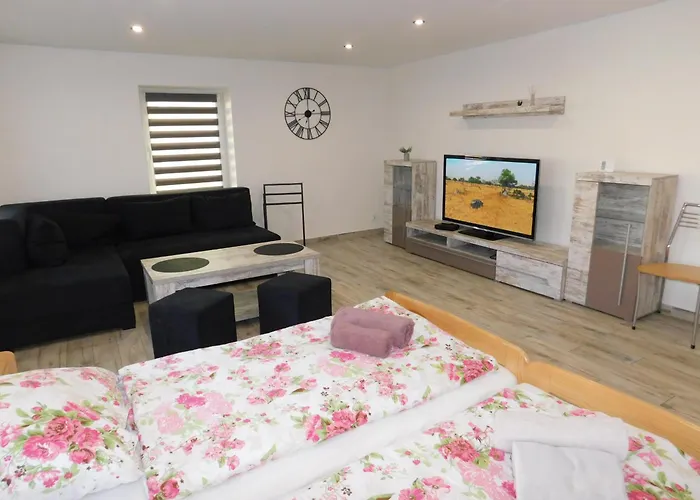 Baza Wypadowa 3 * Leśna